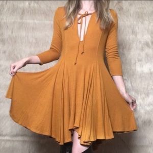2/$30🍑 FREE PEOPLE Beach Gold Soft Keyhole Dress